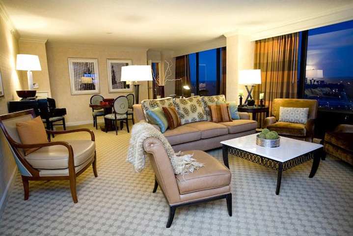 Hotel Doubletree By Hilton Hartford Downtown Esterno foto