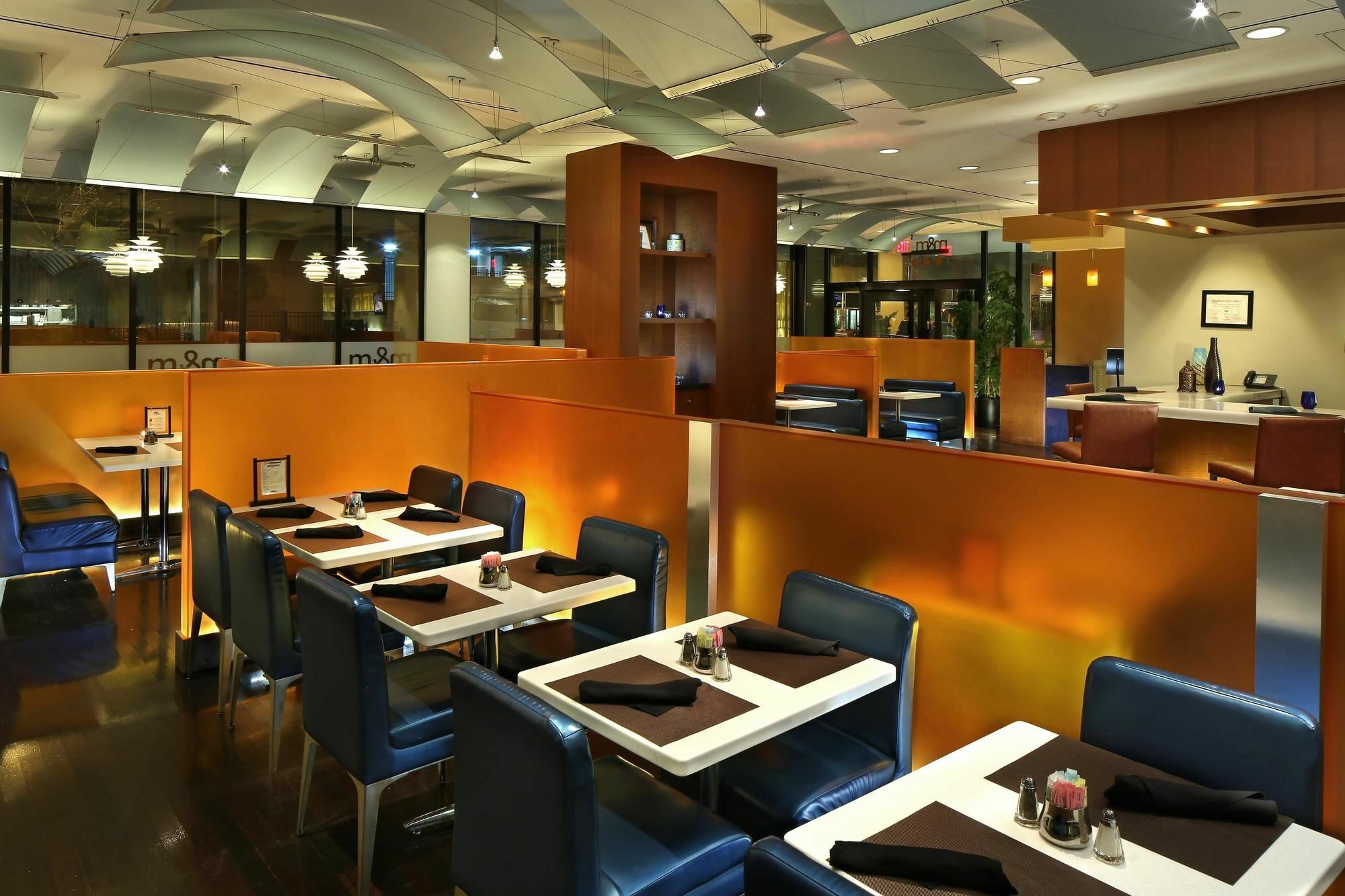 Hotel Doubletree By Hilton Hartford Downtown Esterno foto